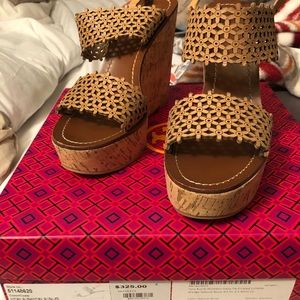 ❌🚫🚫SOLD❌❌🚫🚫new tory Burch Wedges